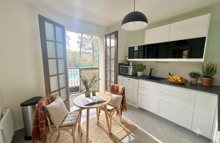 Appartement deux chambres, extérieur et parking fermé, 82 m2 — photo 2
