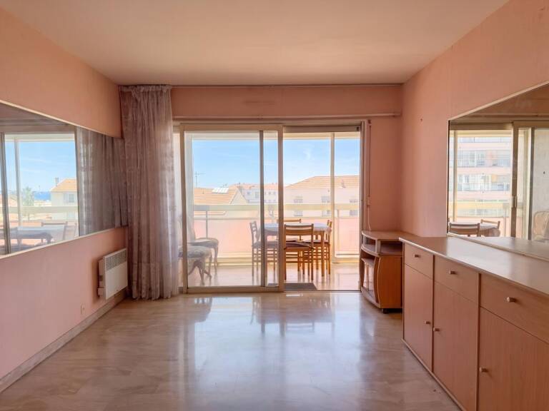 Cannes Bas Carnot — 2 pièces 61 m², parking et cave — photo 1