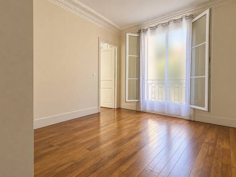 -92130 - ISSY-LES-MOULINEAUX - APPARTEMENT T2 -LUMINEUX –-CAVE- MÉTRO – TRAM — photo 1
