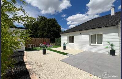 Maison à vendre 5 pièces de 129m², 3 chambres, suite parentale, SPA, garages - DPE C - secteur calme à NOUAILLÉ-MAUPERTUIS 86340 — photo du bien