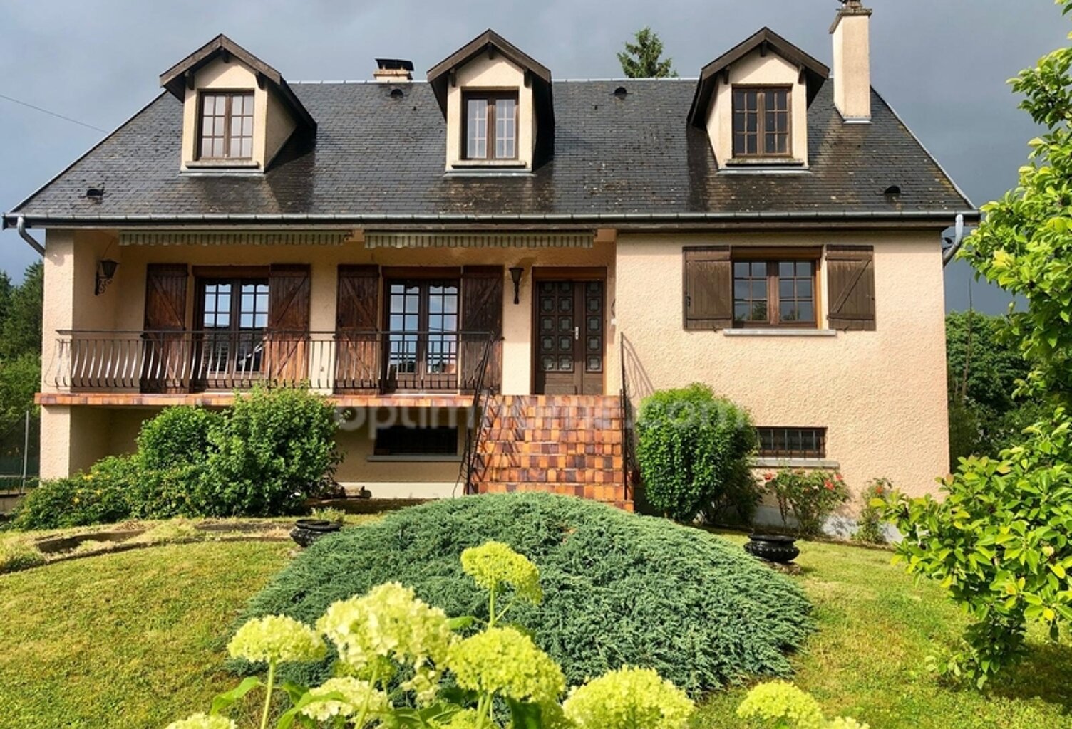 Maison individuelle – Vie de plain-pied – 5 chambres possibles – Sous-sol complet – Terrain clos de 1 000 m² – Mouzon (proche Belgique) — photo 1