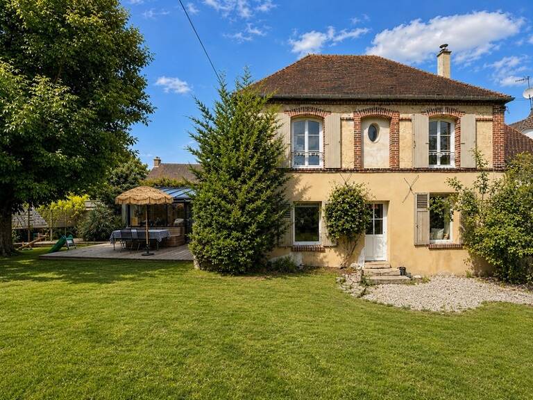 Mont-l'Évêque – Maison de caractère de 135 m² avec jardin, à seulement 4 minutes de Senlis — photo 1