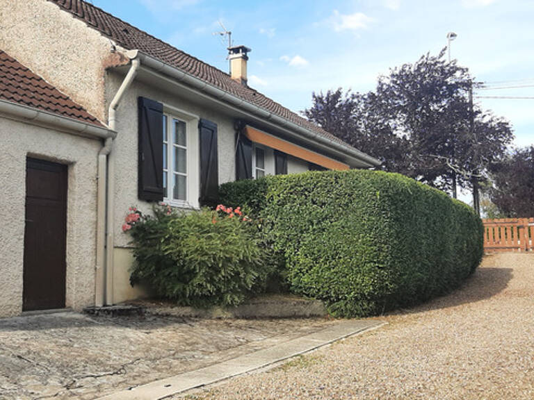 RARE MAISON DE PLAIN PIED DANS UN JOLI QUARTIER RÉSIDENTIEL PAISIBLE — photo 1