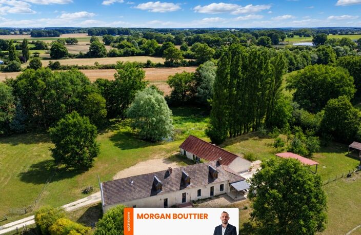 Propriété de caractère avec piscine, T2 indépendant, studio et près de 4 hectares à NOYANT-VILLAGES (49) — photo 2