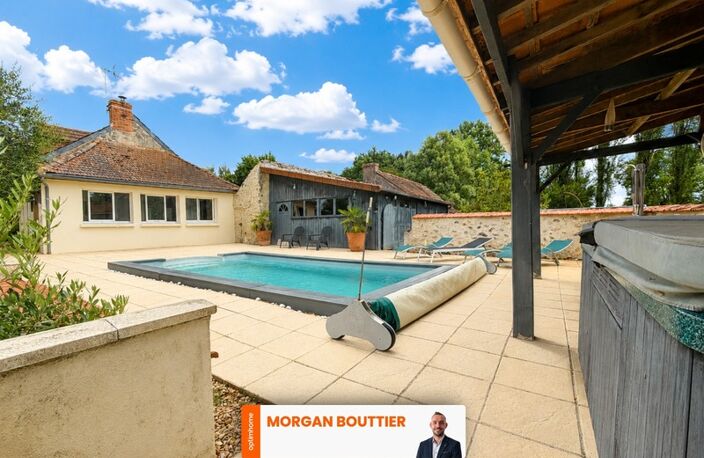 Propriété de caractère avec piscine, T2 indépendant, studio et près de 4 hectares à NOYANT-VILLAGES (49) — photo 4