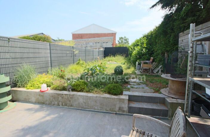 Hem proche centre - Local commercial de 147 m² avec réserve, bureaux et jardin – Emplacement visible — photo 3
