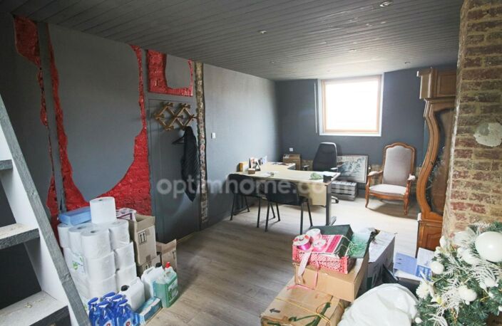 Hem proche centre - Local commercial de 147 m² avec réserve, bureaux et jardin – Emplacement visible — photo 5