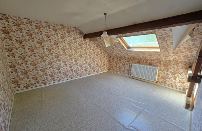 HIRSON (02) - 🏡 Vente maison avec 2 chambres 🛏️🛏️, grenier aménageable, terrasse et terrain ☘️ — photo 5