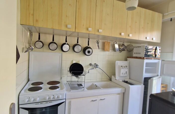 2 PIECES MEUBLE - 18 AVENUE MIRABEAU — photo 3
