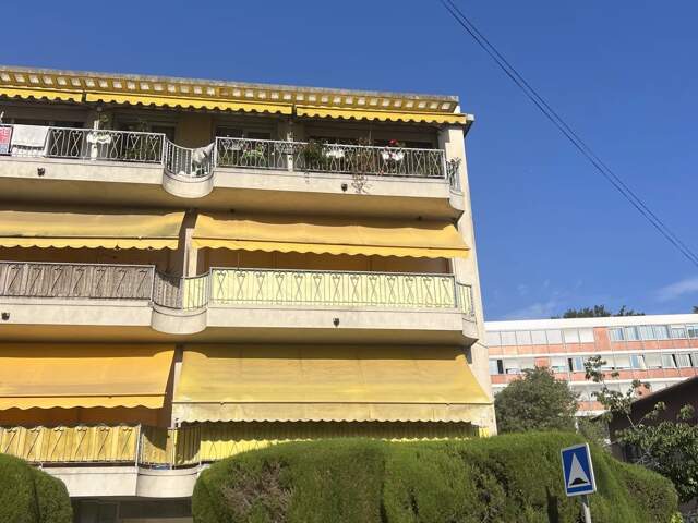 etiennne d'orves / rue aurore — photo du bien