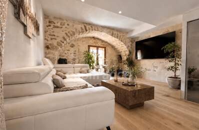 GIGEAN(34), À VENDRE MAISON DE VILLAGE RÉNOVÉE P4, SURFACE TOTALE 126 m2, TERRASSE 10 m2, GARAGE 26 m2, CENTRE VILLE — photo du bien