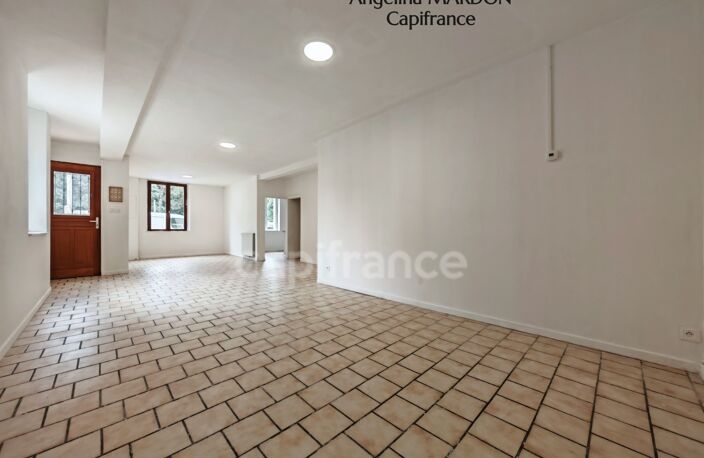 Maison de ville familiale T7 de 139 m² à Bolbec (5 à 6 chambres) avec cour et atelier — photo 3