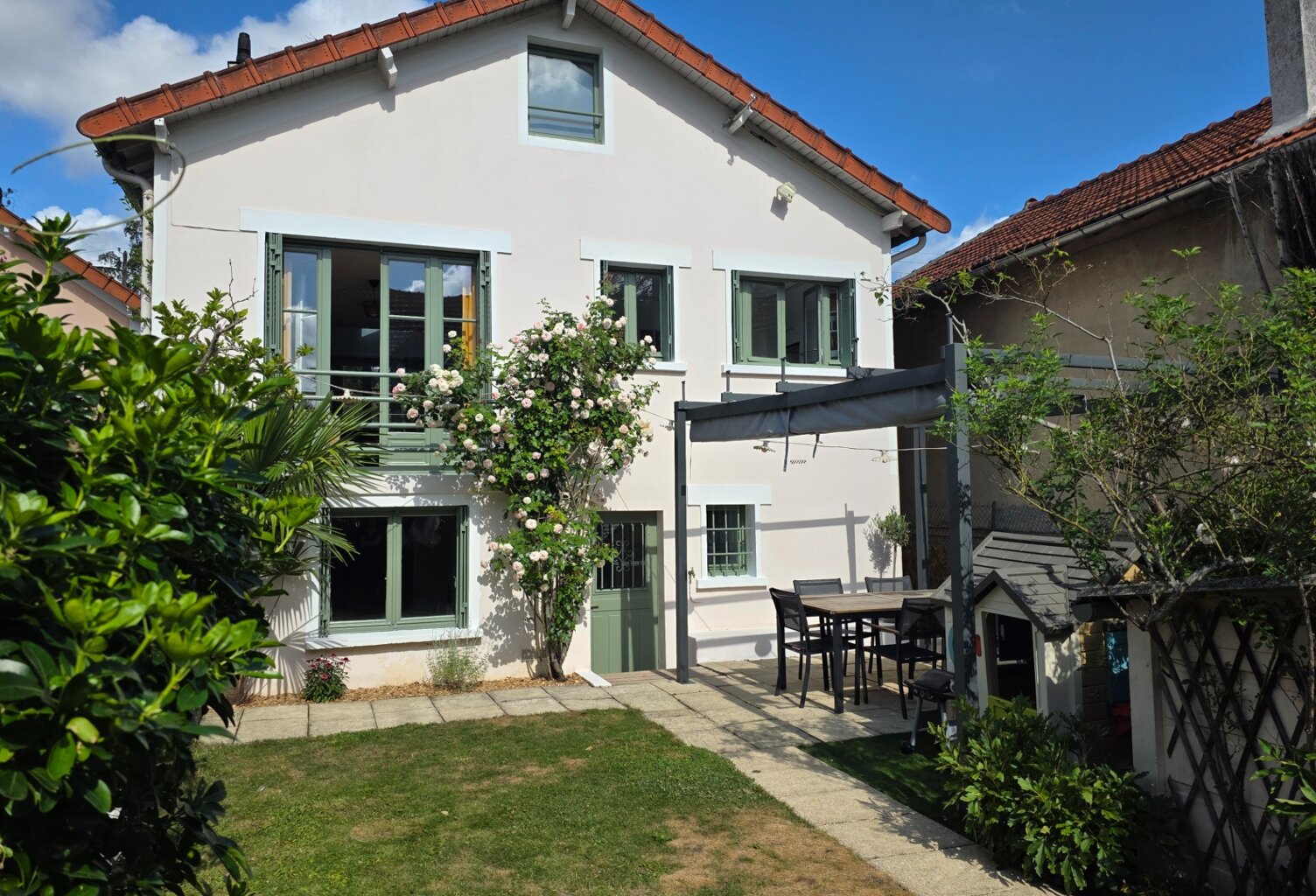 Maison à vendre 5 pièces LA CELLE SAINT CLOUD (78) — photo 1