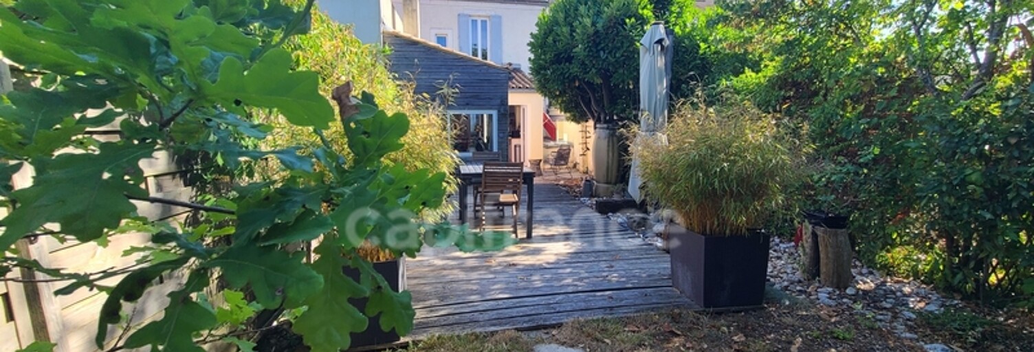 Maison 5 Pièces 130 m² à vendre à Saintes (17100)