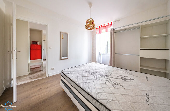 Dpt Côte d'Or (21), à vendre DIJON appartement T2 - Place du 30 Octobre — photo 4