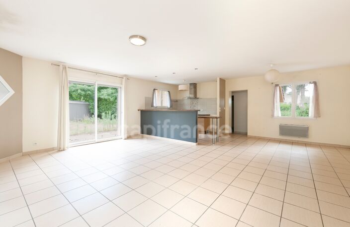Saint-Pierre-Du-Mont · plain pied de 107 m² · 4 chambres — photo 4