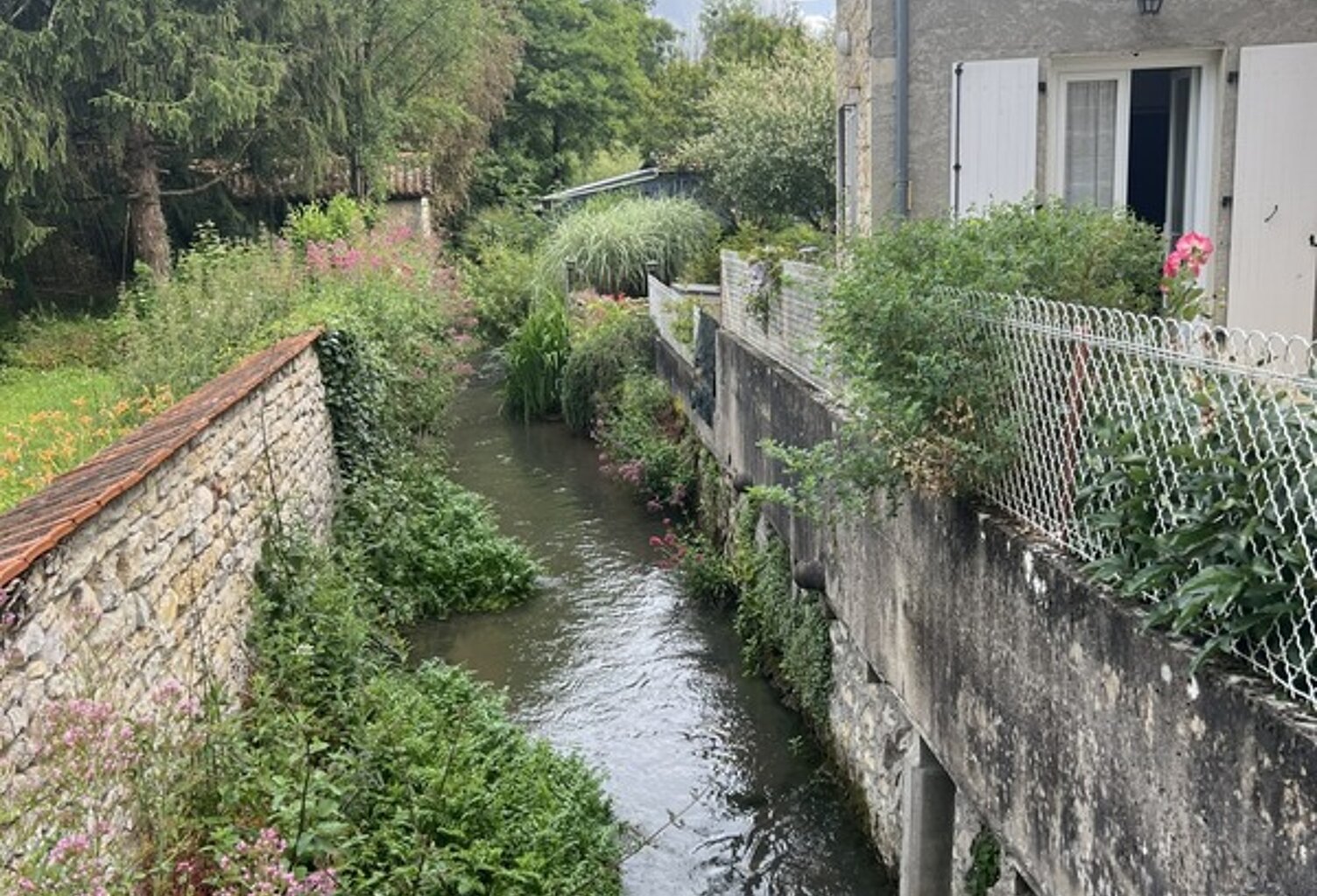 Maison à vendre 4 pièces CHAMPAGNE MOUTON (16) — photo 1