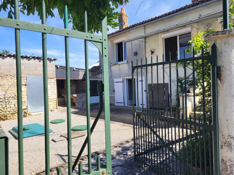 Maison à vendre 5 pièces THENEZAY (79) Terrain 771 m² — photo 1