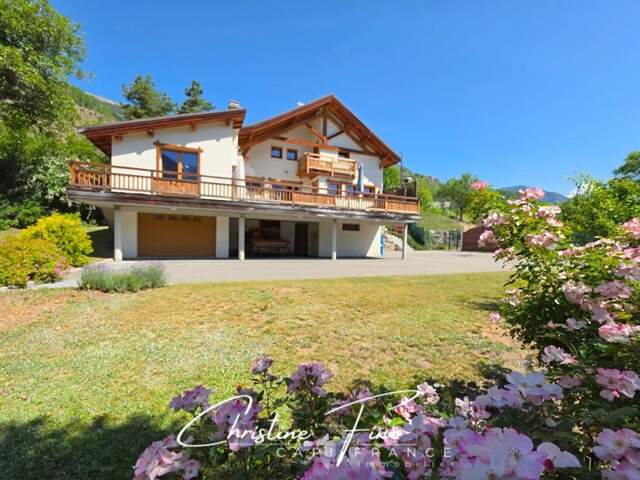 BRIANCON Chalet avec terrasse et appartement indépendant — photo du bien