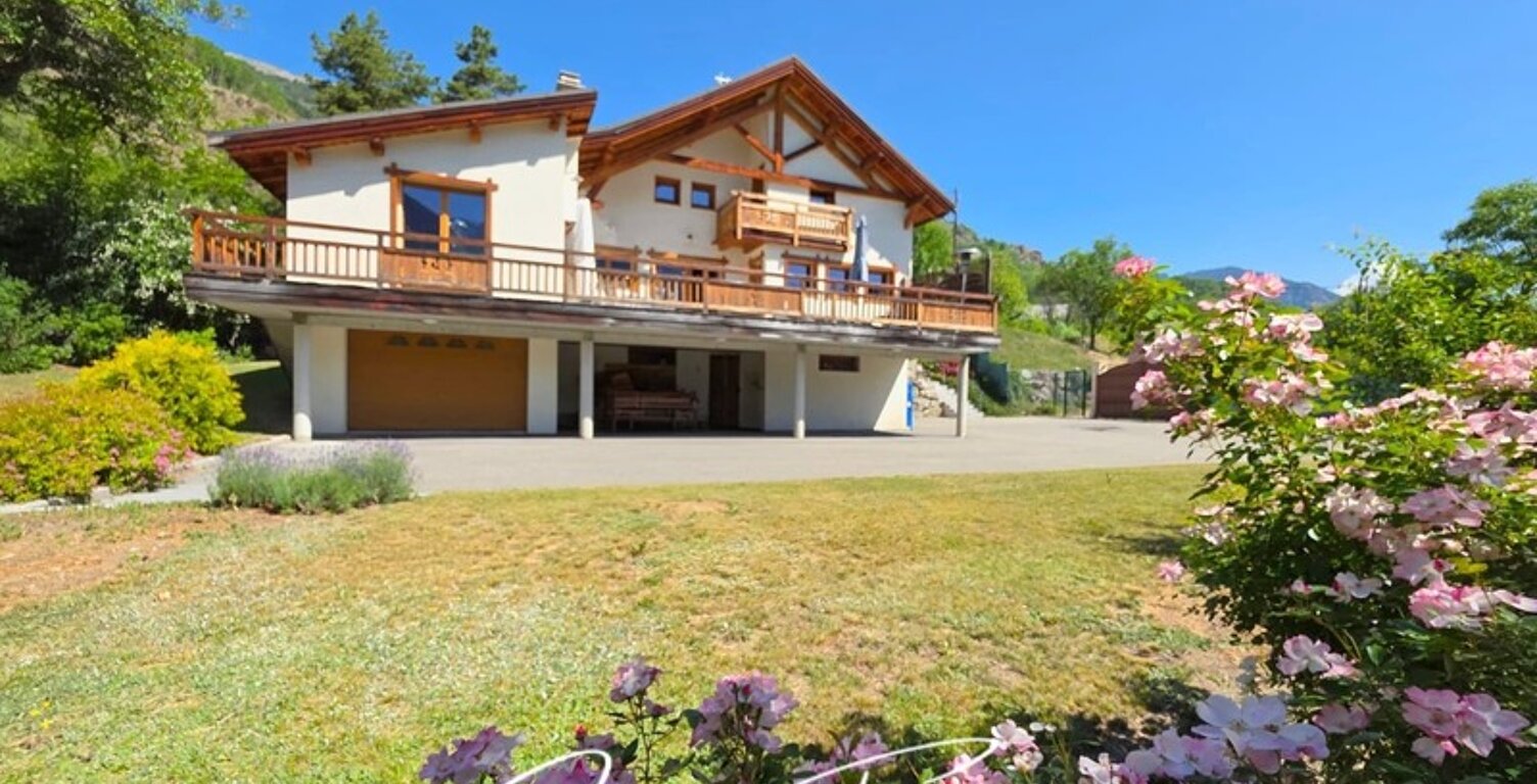 BRIANCON Chalet avec terrasse et appartement indépendant — photo 1