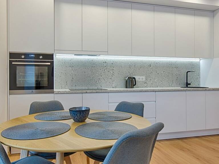 Appartement à vendre 3 pièces avec balcon et parking — photo 1