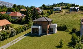 Maison 5 Pièces 113 m² à vendre à La Roche-des-Arnauds (05400)
