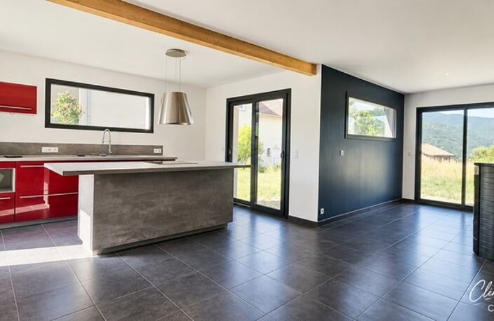 Maison contemporaine de 2018 – 113 m² – 4 chambres – Terrain de 1 107 m² — photo 2