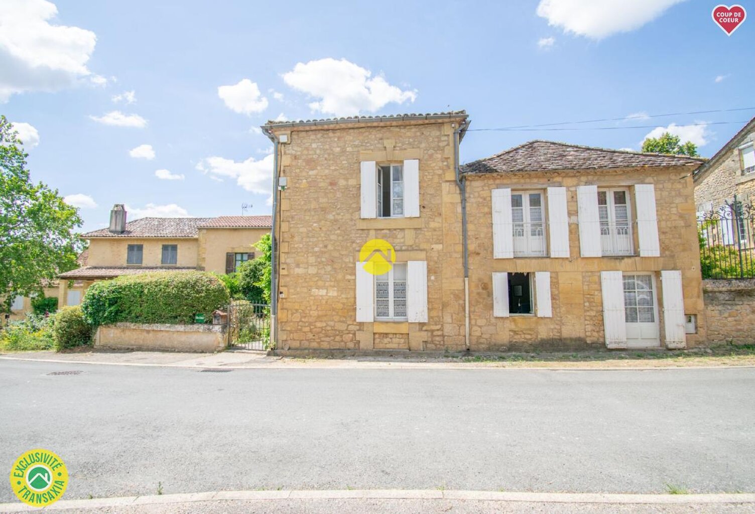 Maison avec gîte au centre bourg — photo 1