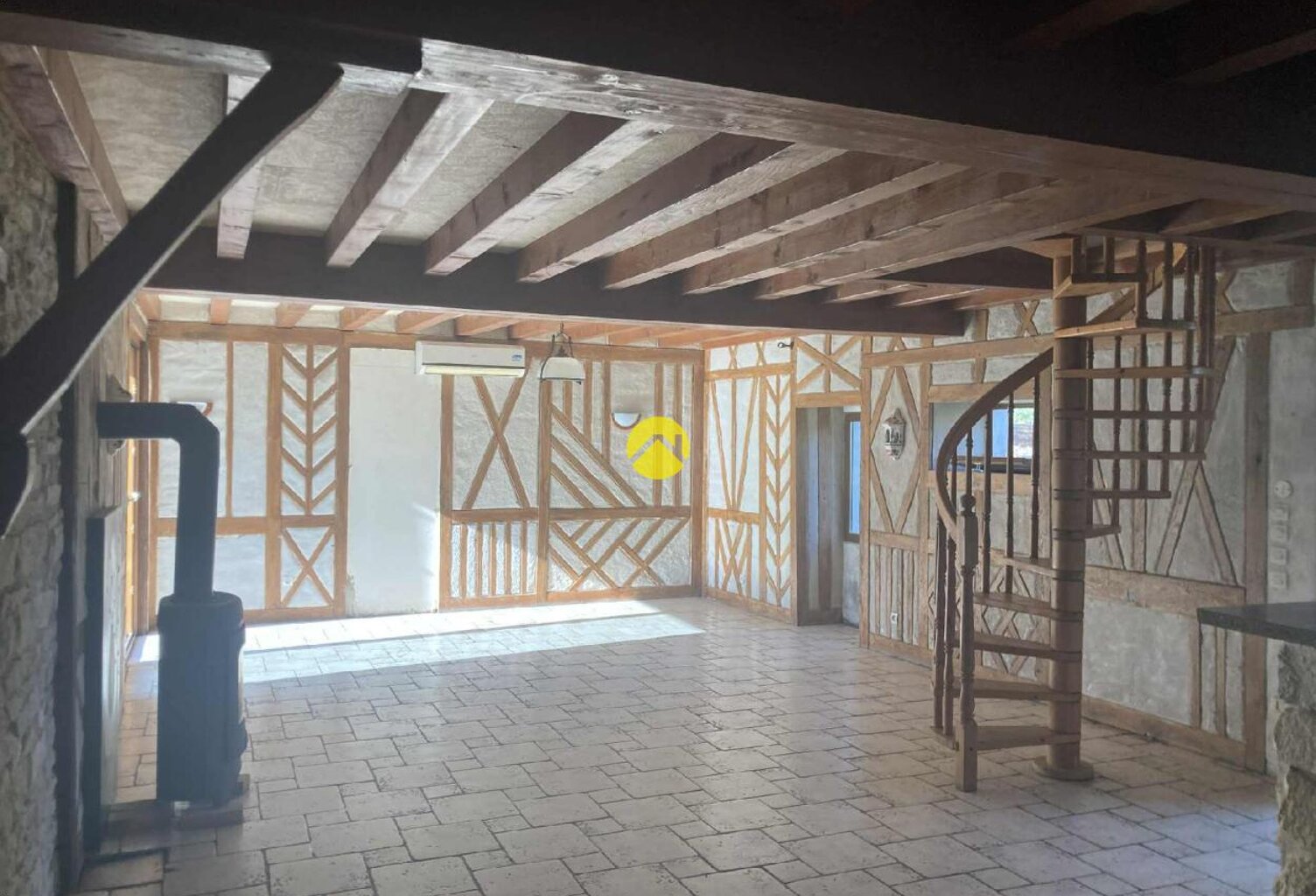 CHARMANT PAVILLON DE 4 PIECES — photo 1