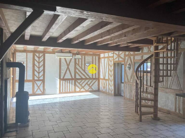 CHARMANT PAVILLON DE 4 PIECES — photo 1