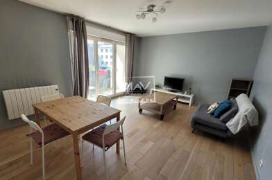 Appartement 3 pièces 824 €