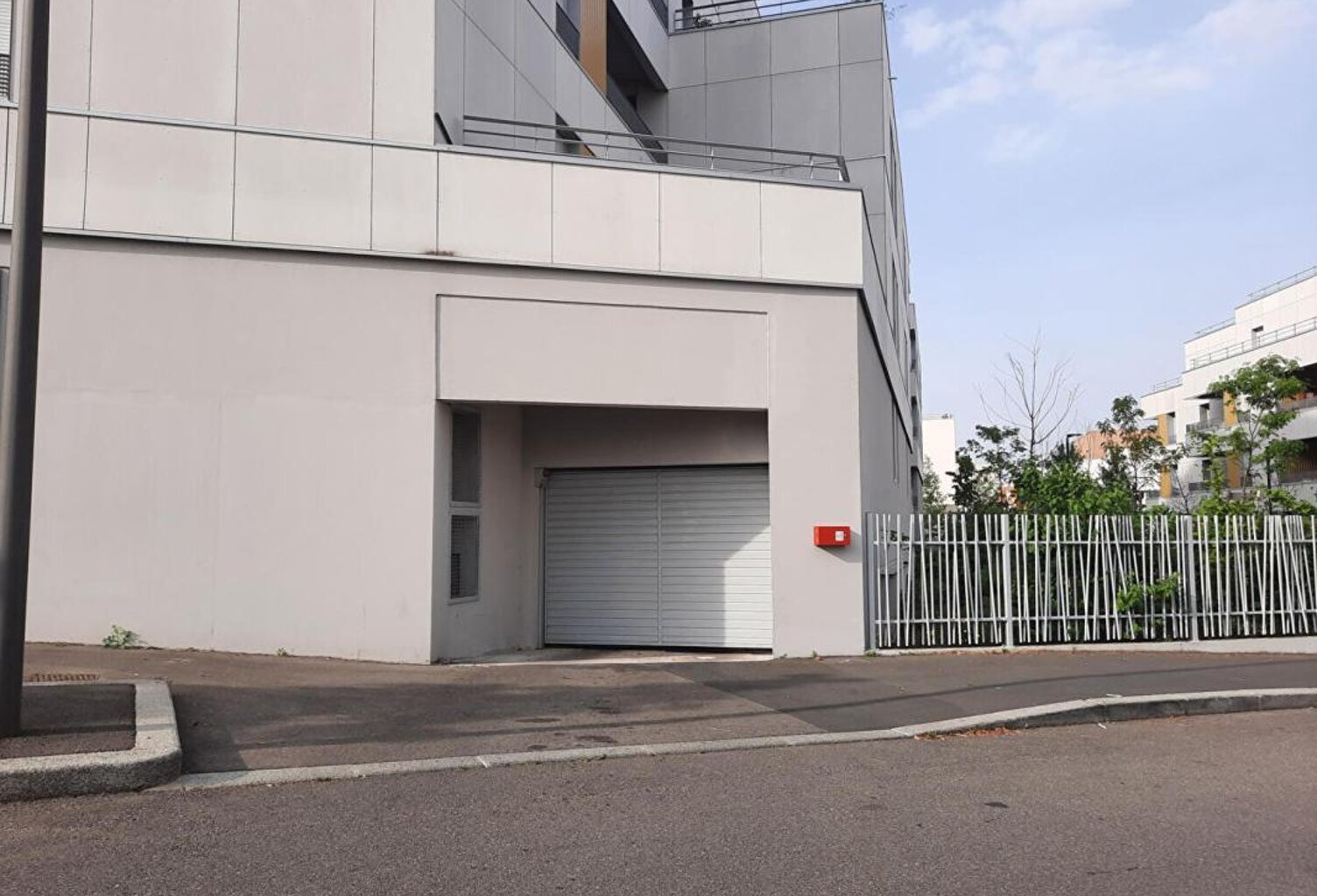 CASE DE PARKING CALUIRE ET CUIRE — photo 1