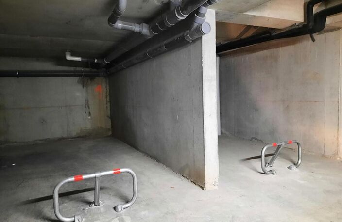 CASE DE PARKING CALUIRE ET CUIRE — photo 3