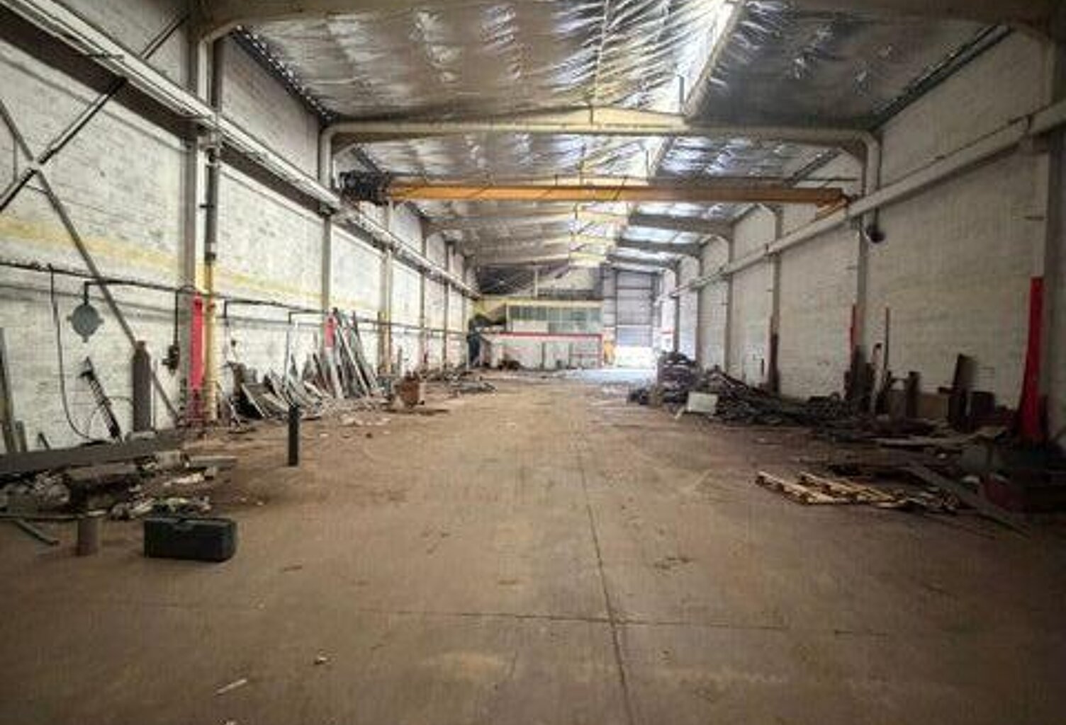 Local Industriel et Logistique (958 m²) — photo 1