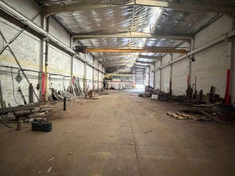 Local Industriel et Logistique (958 m²) — photo 1