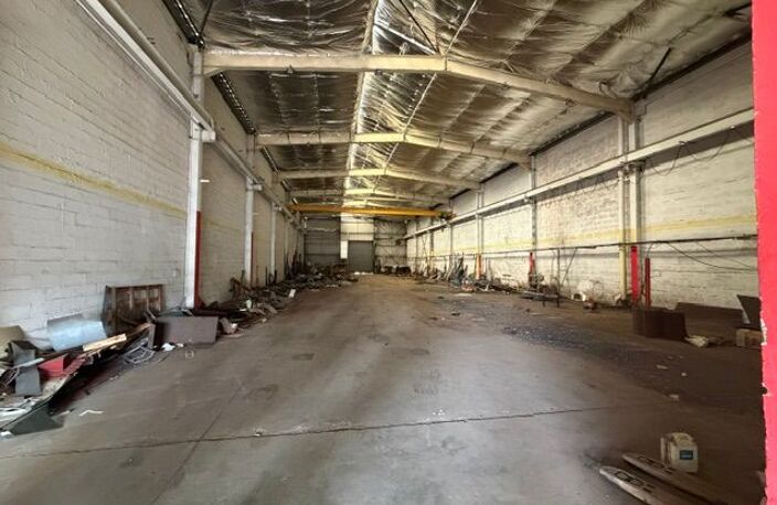Local Industriel et Logistique (958 m²) — photo 2