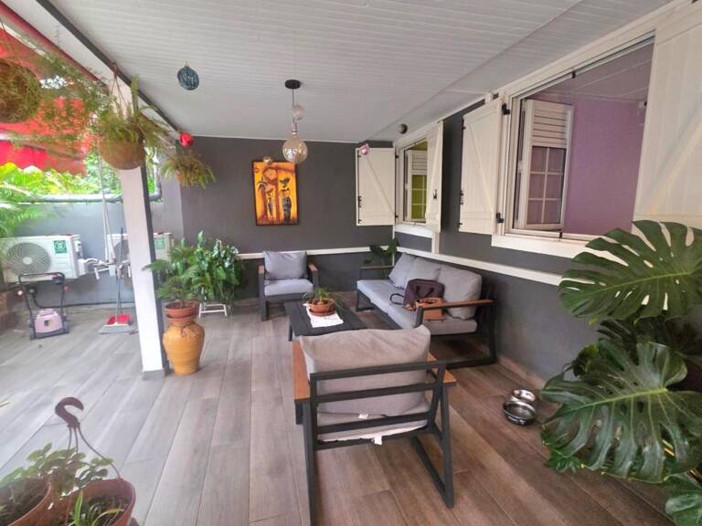 Maison À Vendre — photo 1