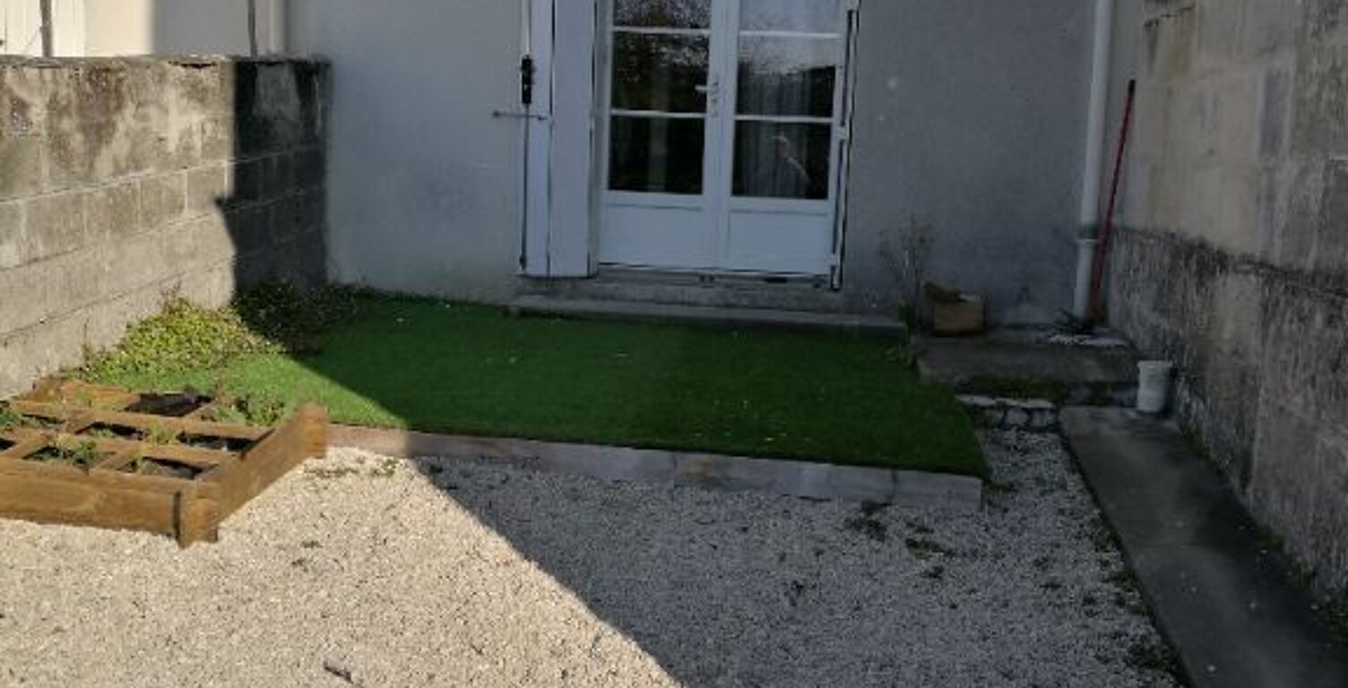Maison Nieul Les Saintes 3 pièce(s) 74.4 m2 — photo 1