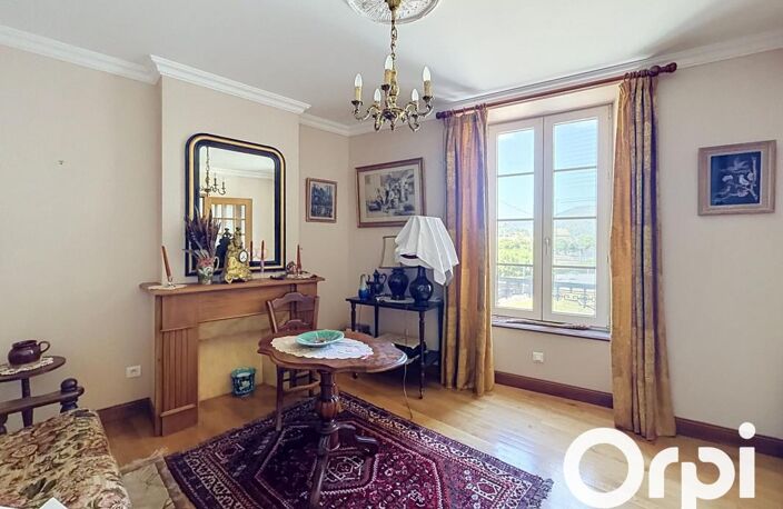 Mandat ORPI Max. Ensemble immobilier au coeur de Murat — photo 4