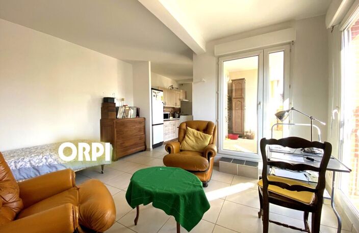Appartement avec terrasse et 2 places de parking privées, à deux pas du centre ville ! — photo 3