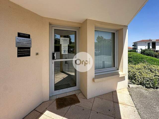 Appartement À Vendre — photo du bien