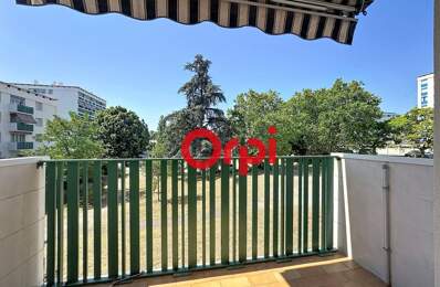 Appartement À Vendre — photo du bien
