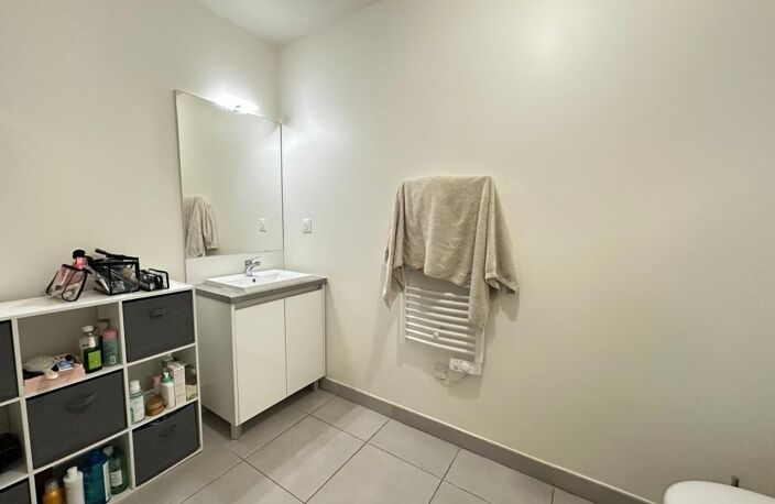 À Vendre Résidence de 2020 appartement T2 avec parking et terrasse proche allée Jean Jaurès — photo 4