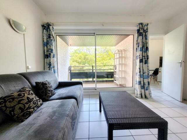 Appartement À Vendre — photo du bien