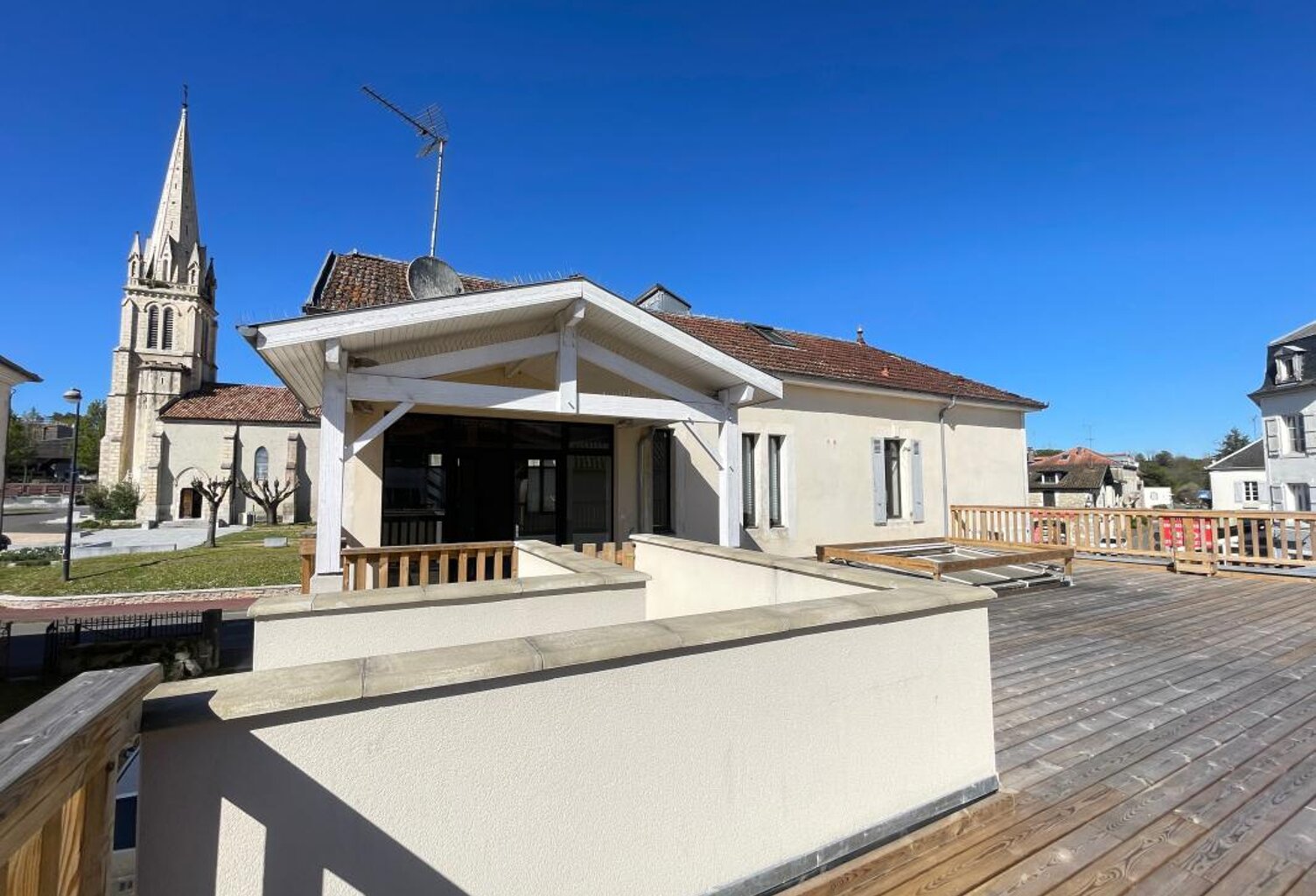 📍 Pouillon (40350) – Grand appartement avec terrasse exceptionnelle 🌿 — photo 1