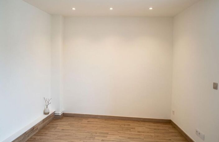 Appartement À Vendre — photo 2