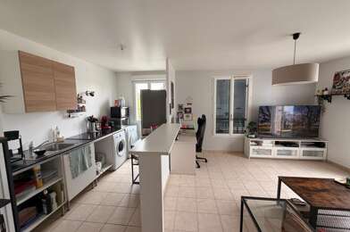 Appartement 2 pièces 854 €
