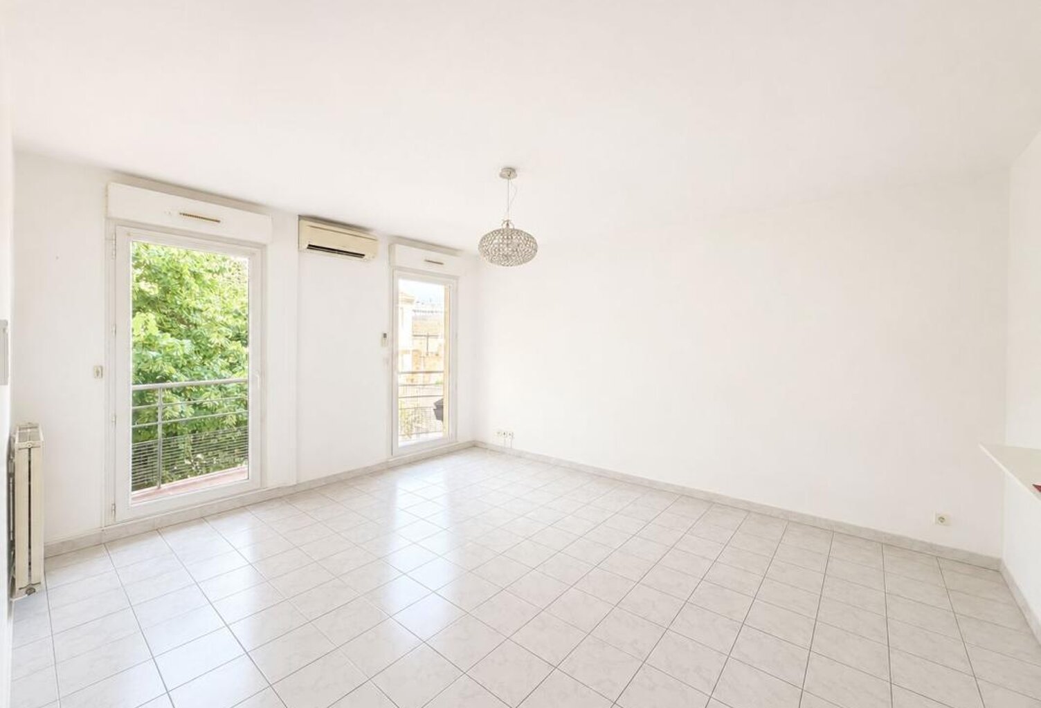 Appartement À Vendre Jean Jaurès T2
56,40 m², lumineux, calme, extérieur, cave — photo 1