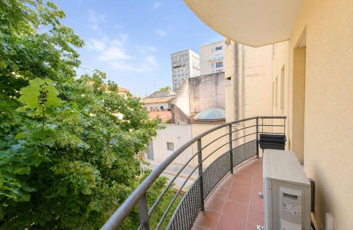 Appartement À Vendre Jean Jaurès T2
56,40 m², lumineux, calme, extérieur, cave — photo 5
