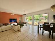 Maison de plain pied 6 pièces avec piscine et garage — photo 2
